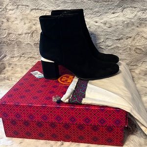 Tory Burch Black & Ivory Lancaster Suede Bootie W/ Box and Dust Bag SZ 8